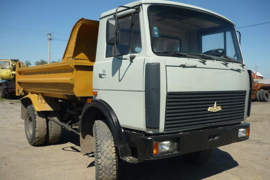 Самосвал МАЗ-5551